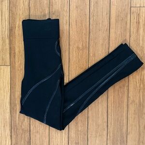 Maniere De Voir Contrast Contour Leggings - Black